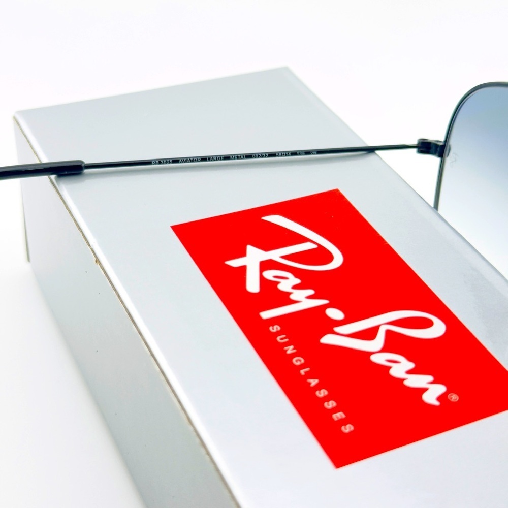 Ray-Ban Aviator Gradient Sunglasses RB3025 Black Frame Light Gray Lenses UNISEX! - Picture 12 of 15